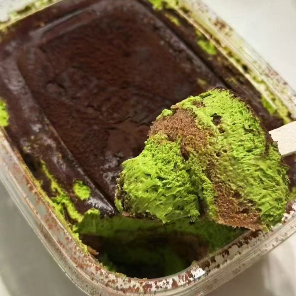 12-Cake-Matcha-Chocolate-Dessert-Box-–-1-Piece-2