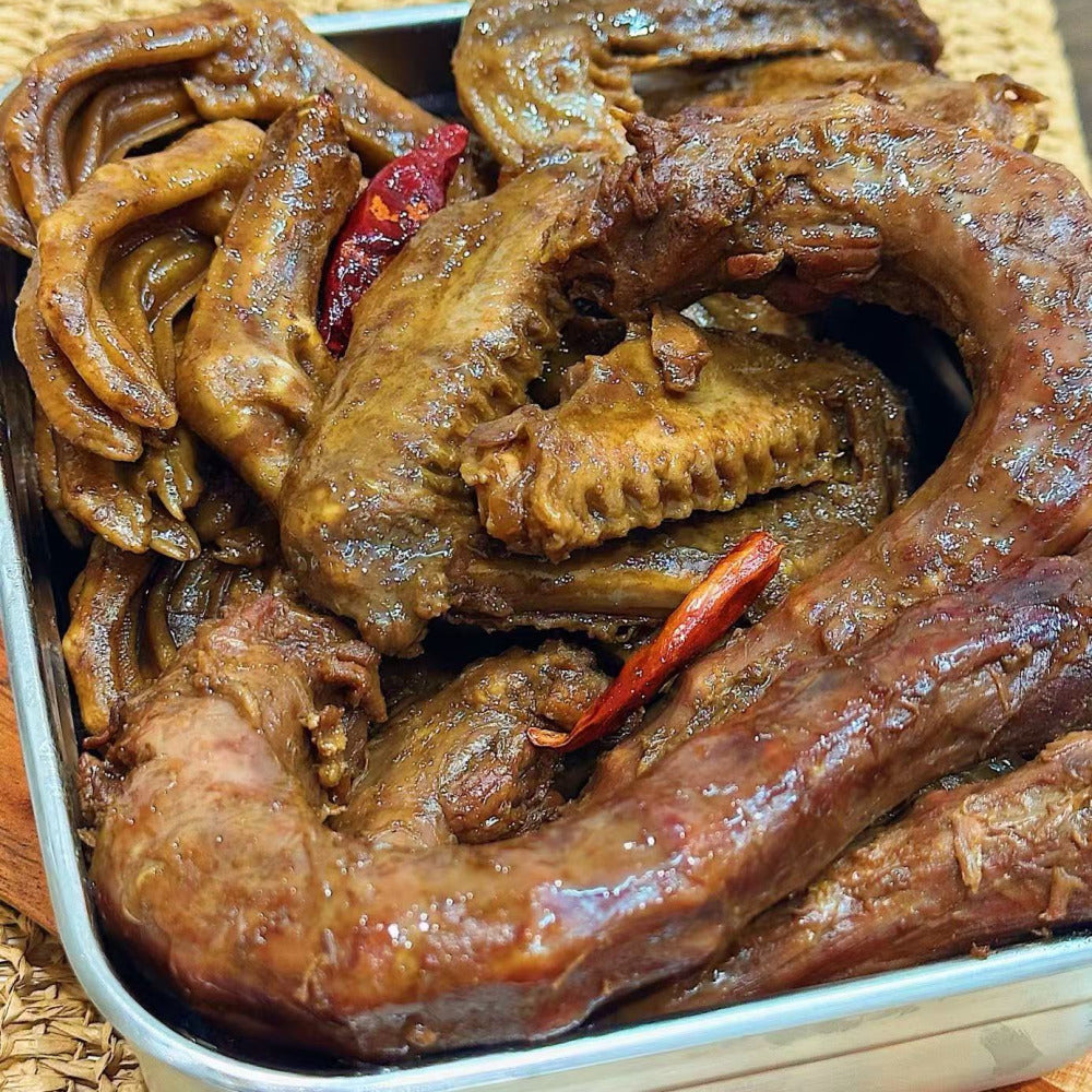 Lao-Hankou-Spicy-Soy-Braised-Duck-Neck-&-Wing-Assortment-(Frozen)-–-1kg-1