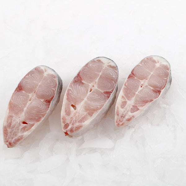 Frozen White Catfish Steaks (Bone-In Slices) – 1kg