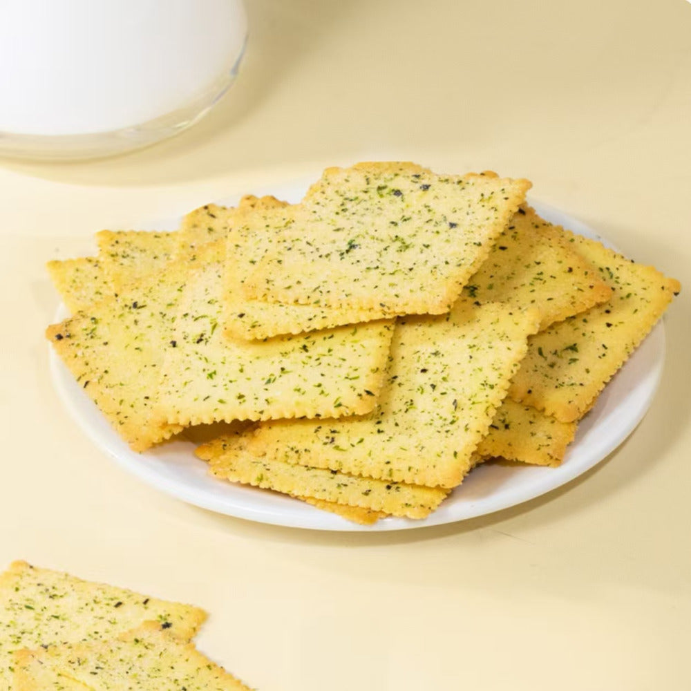 Guangzhou-Restaurant-Seaweed-&-Cheese-Potato-Thin-Crackers-1-kg-–-Limited-Import-3