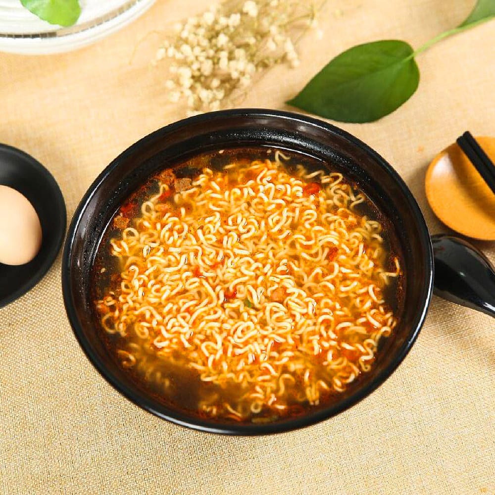 Master-Kong-Old-Mature-Vinegar-Sour-&-Spicy-Beef-Noodles---Box-of-30-Packs-1