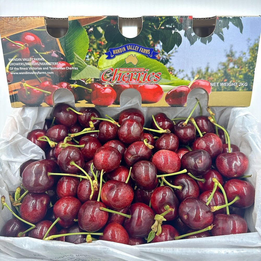 wandin-valley-farms-royal-tioga-cherries-32-34mm-gift-box-approx-2kg-1