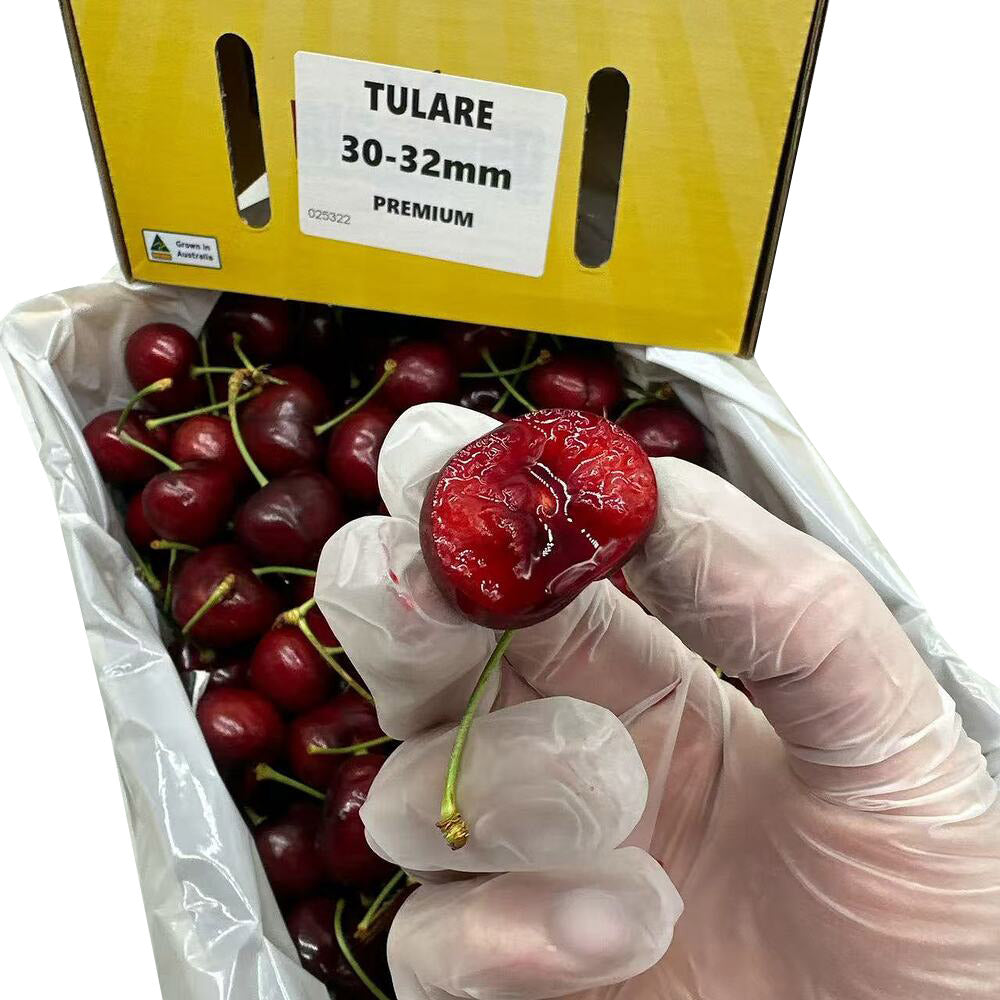 australian-tulare-premium-cherries-30-32mm-gift-box-approx-2kg-5