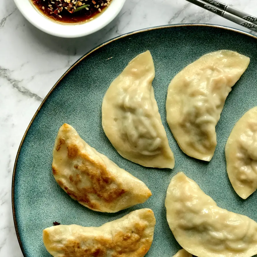Kimchi Mandu