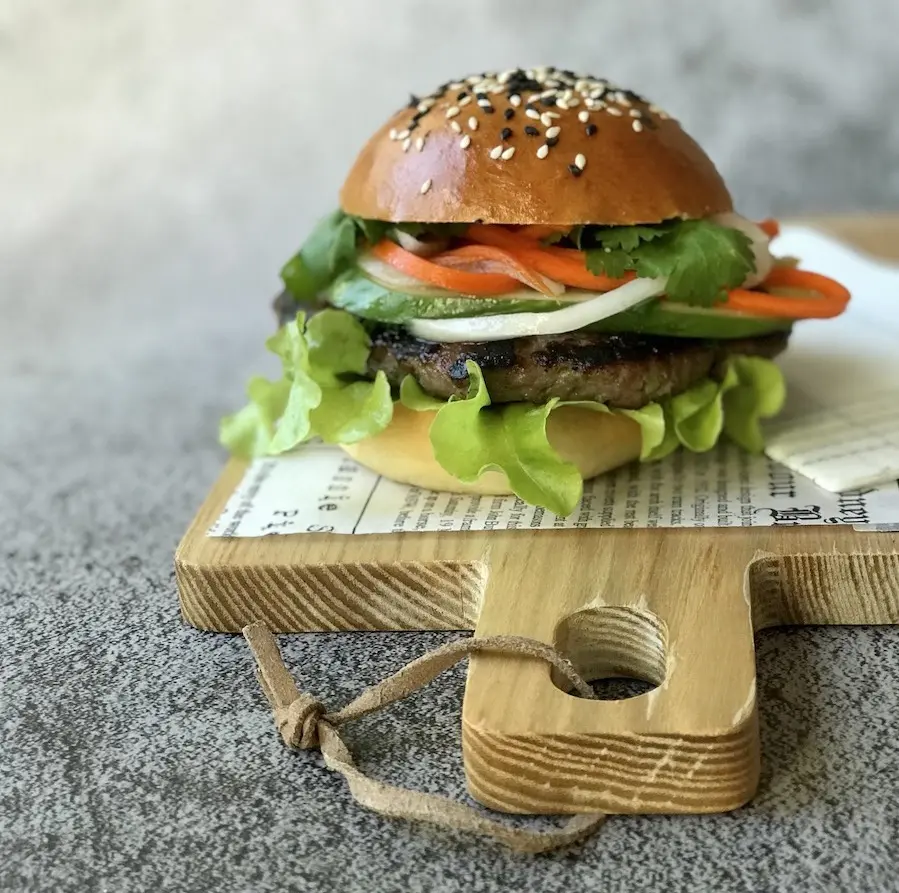 Lemongrass Beef Burgers