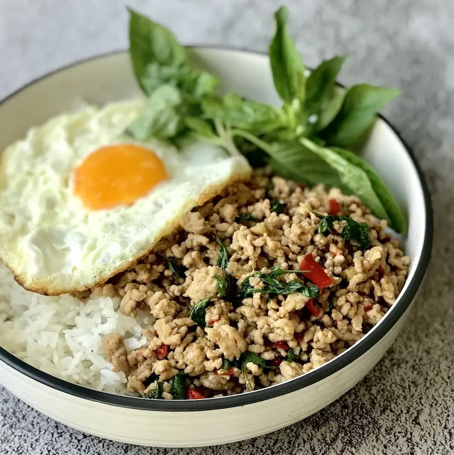 Stir Fried Basil with Rice (Pad Krapao Moo) Stir Fried Basil with Rice (Pad Krapao Moo)