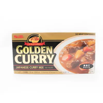 S&B Golden Curry Hot 220g